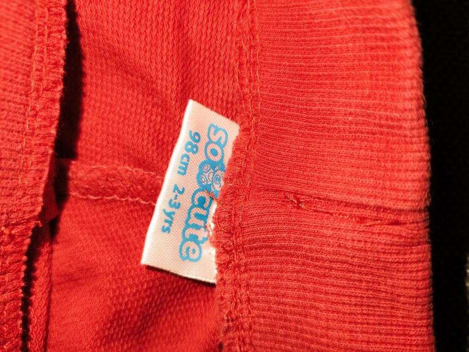 Spodnie dresowe czerwone świąteczne rozm. 98