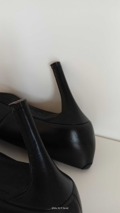 Czółenka szpilki skóra M&S 7 40 jak nowe czarne wygodne 1zł wys