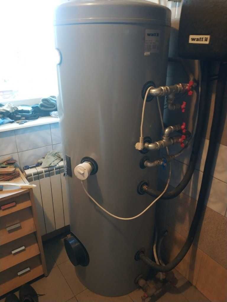 Zbiornik solarny Watt 300 l z dwiema wężownicami