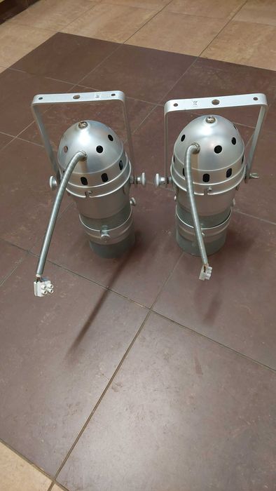 Lampy industrialne-wiszące