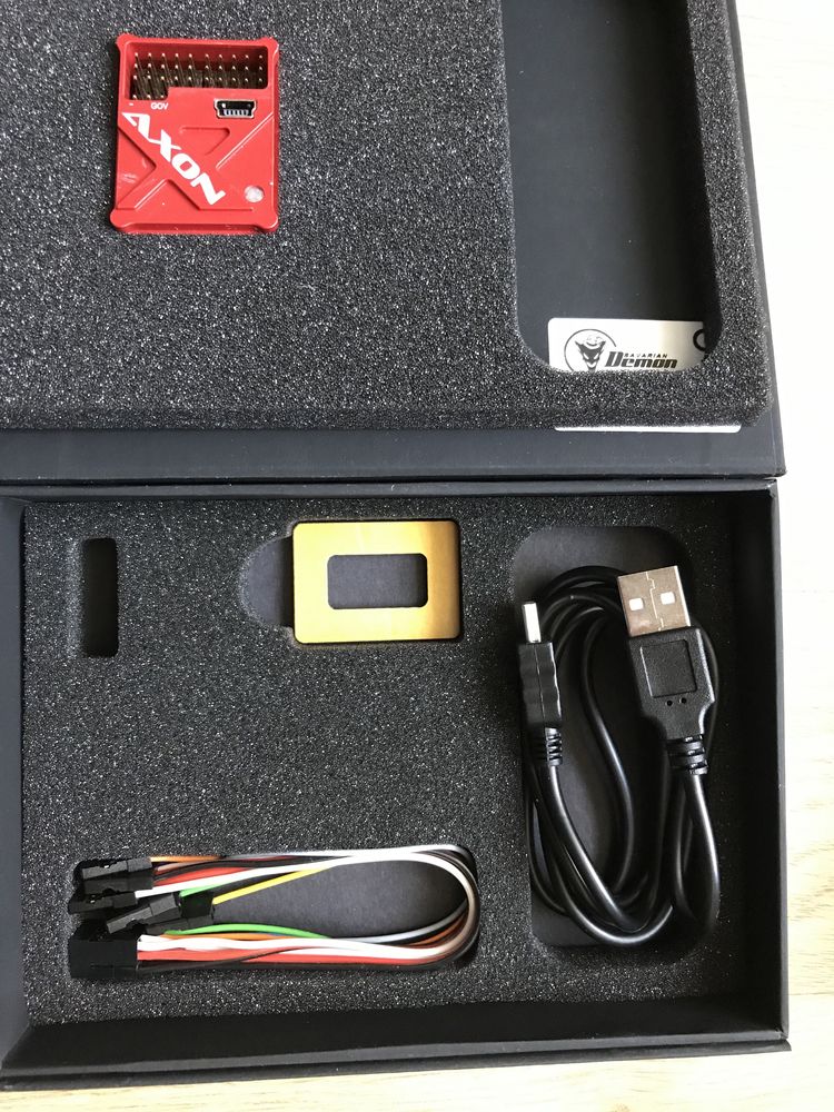 System flybarless BavarianDemon Axon do modelu helikoptera RC