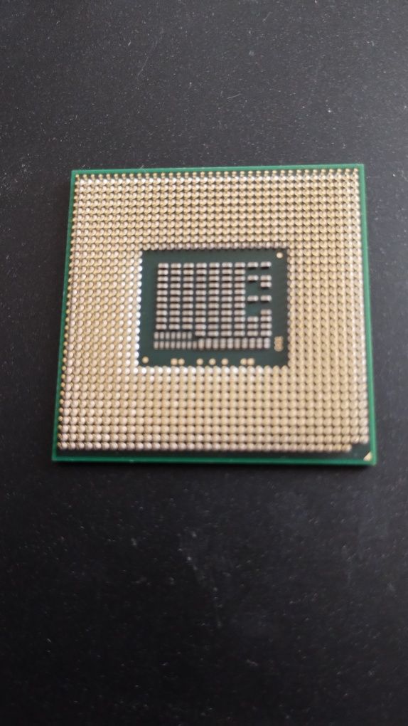 Процесор Intel Core i3-2330M