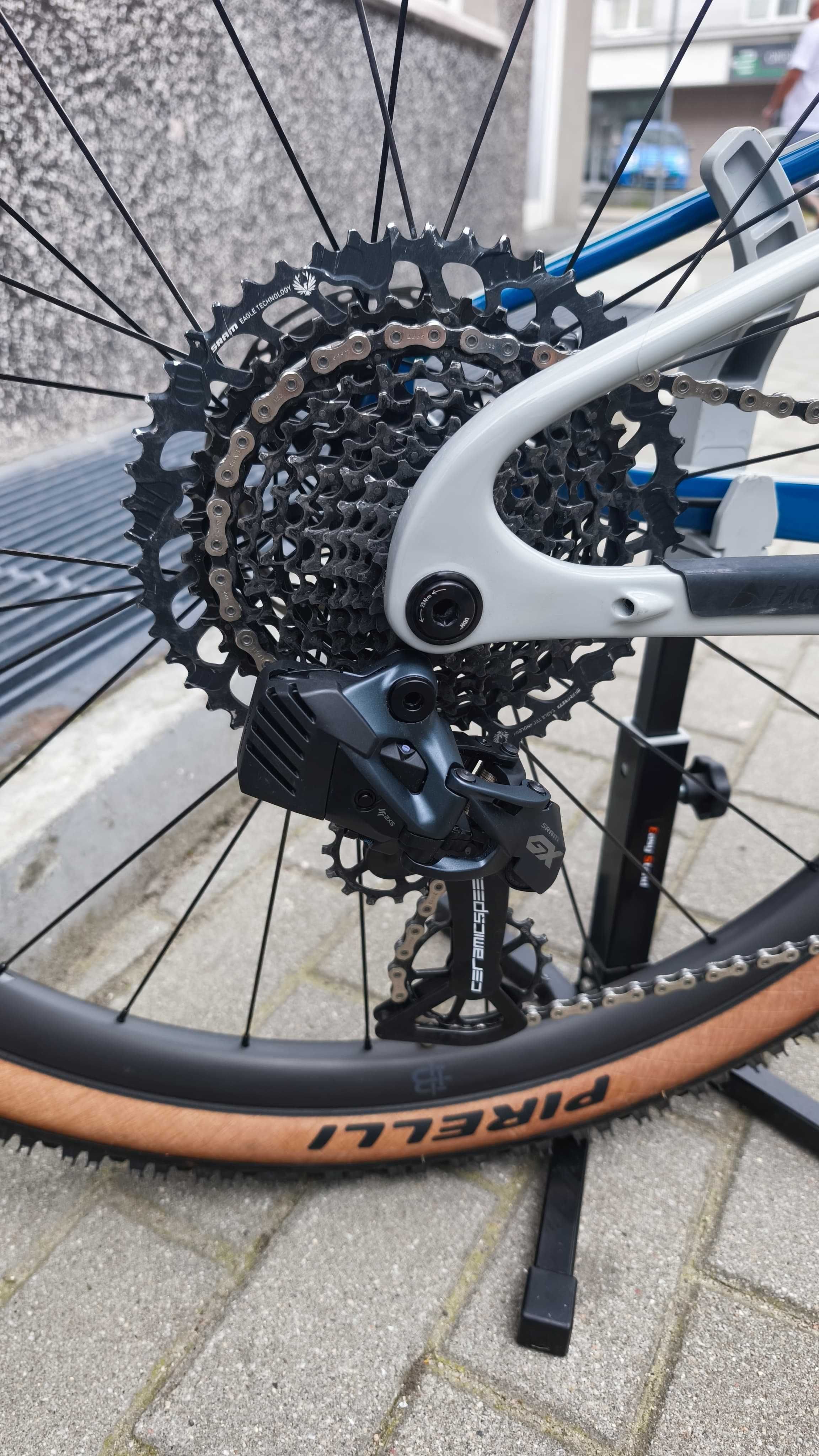 Rower Factor Lando XC Carbon AXS BlackInc DT Swiss CeramicSpeed L TOP!