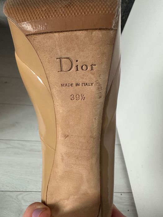 Продам туфлі Dior