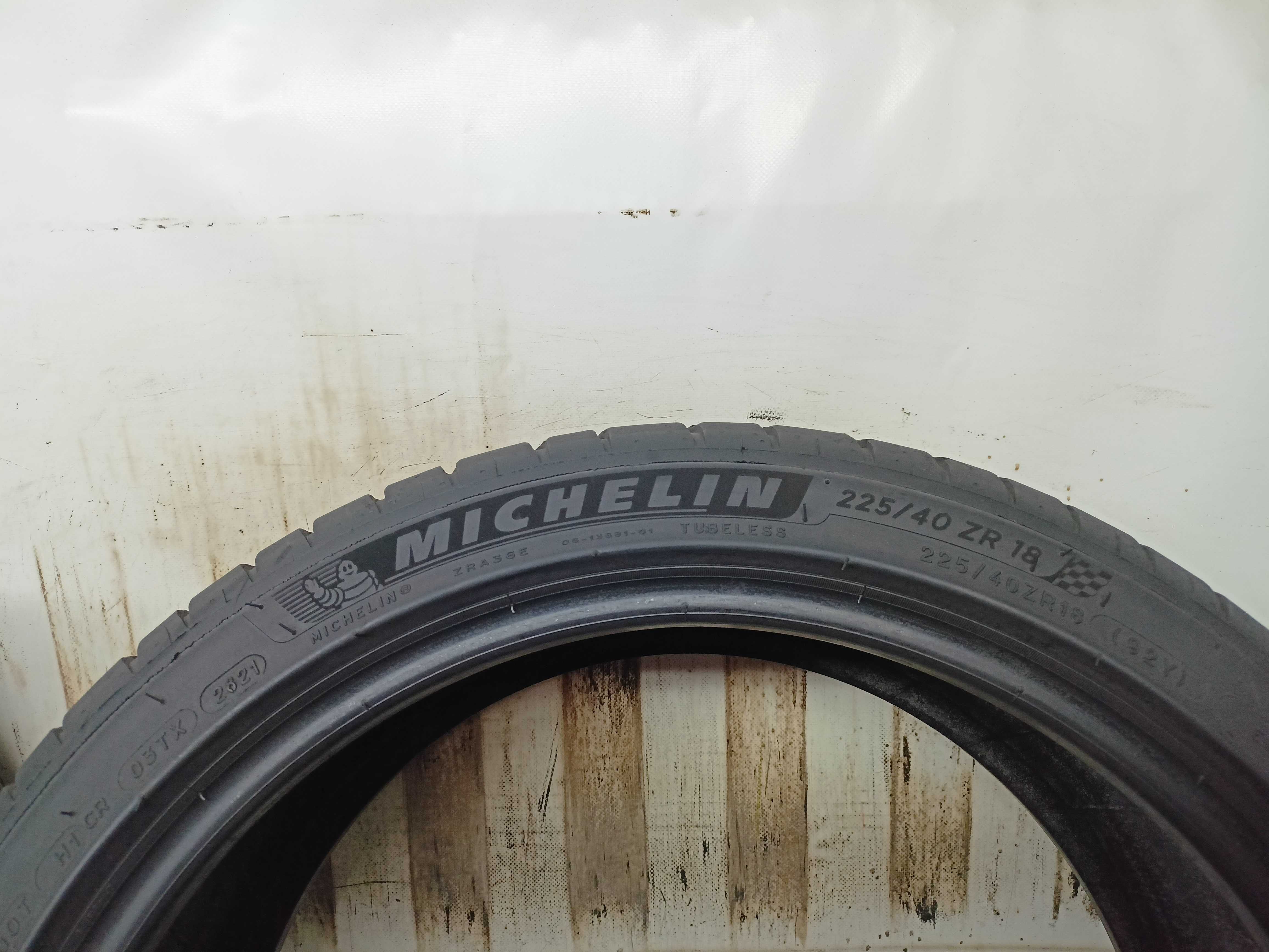 Michelin Pilot Sport 4 225/40/18  21-22r. 92Y 2x6,8mm (5750)