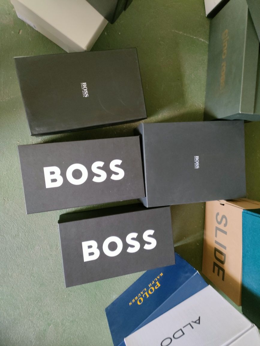 Kartony po butach mix Boss,Gino Rossi,Adidas,Hunter itp.