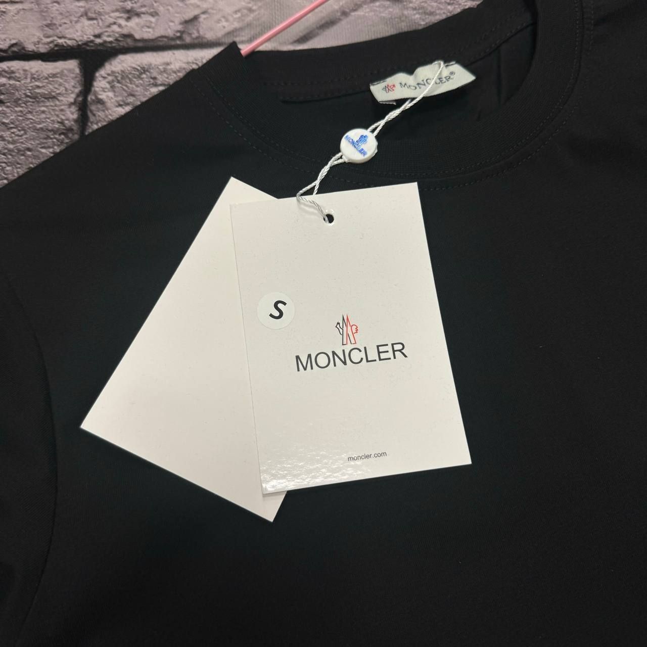 САМАЯ НИЗКАЯ ЦЕНА в Украине черная футболка от Moncler - лето 2024