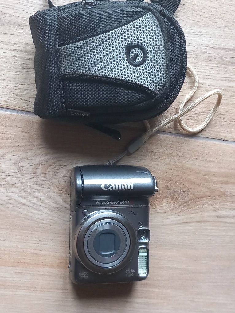 Aparat Canon A590