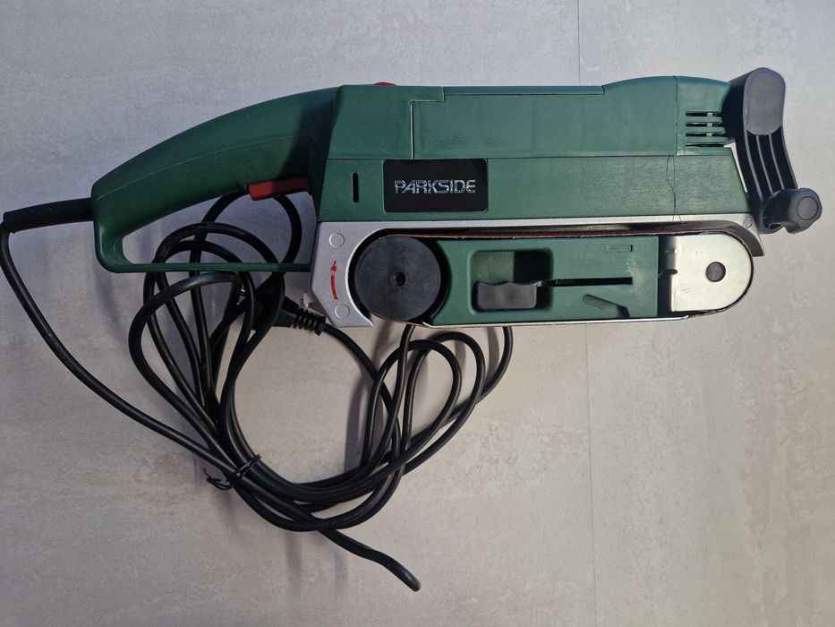 Szlifierka taśmowa PARKSIDE PEBS 900 W