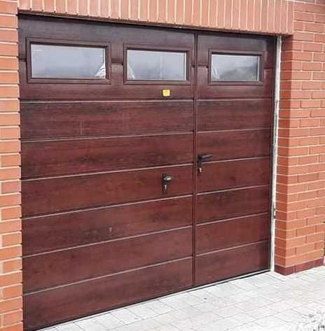 Brama Garażowa Uchylna Dwuskrzydłowa Do Muru Drewnopodobna Producent