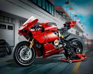 Конструктор Technic Ducati Panigale V4 R 1/1 з LEGO