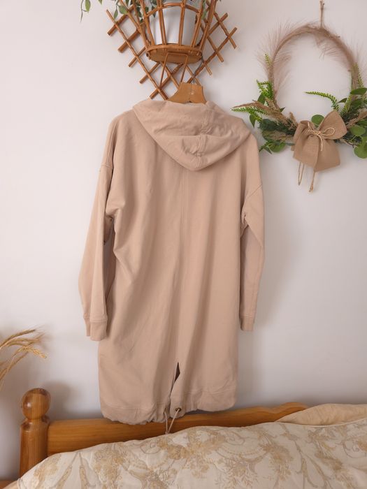 Długa asymetryczna beżowa bluza kaptur la lalous L