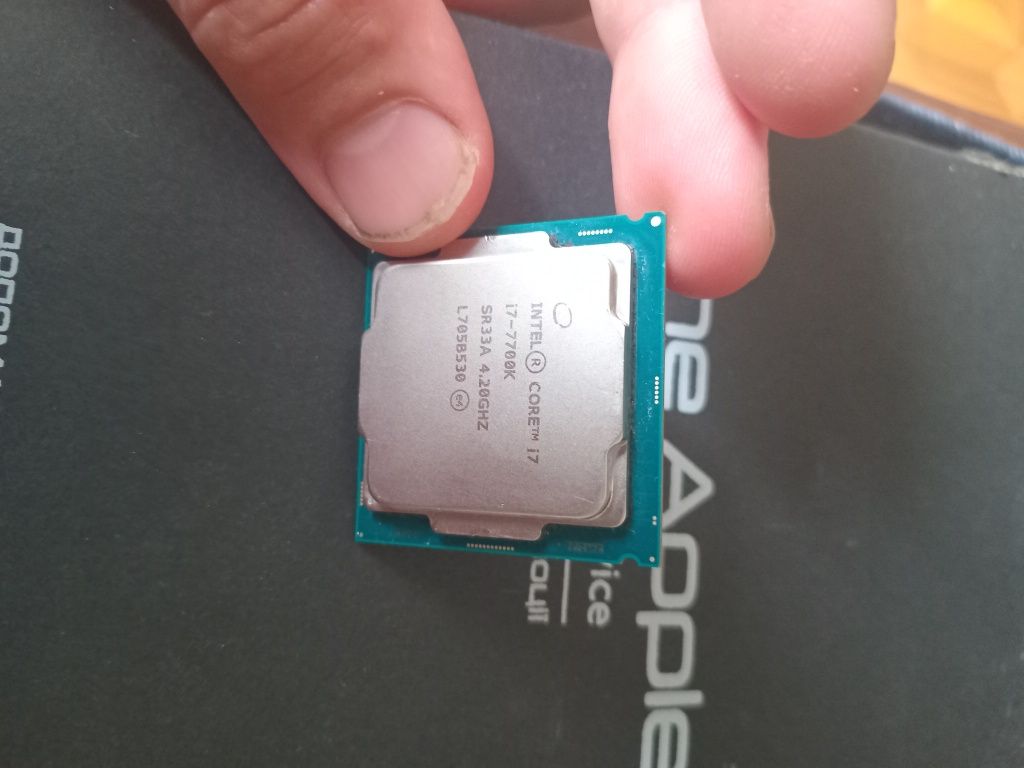 Intel Core i7-7700k 4.20gnz