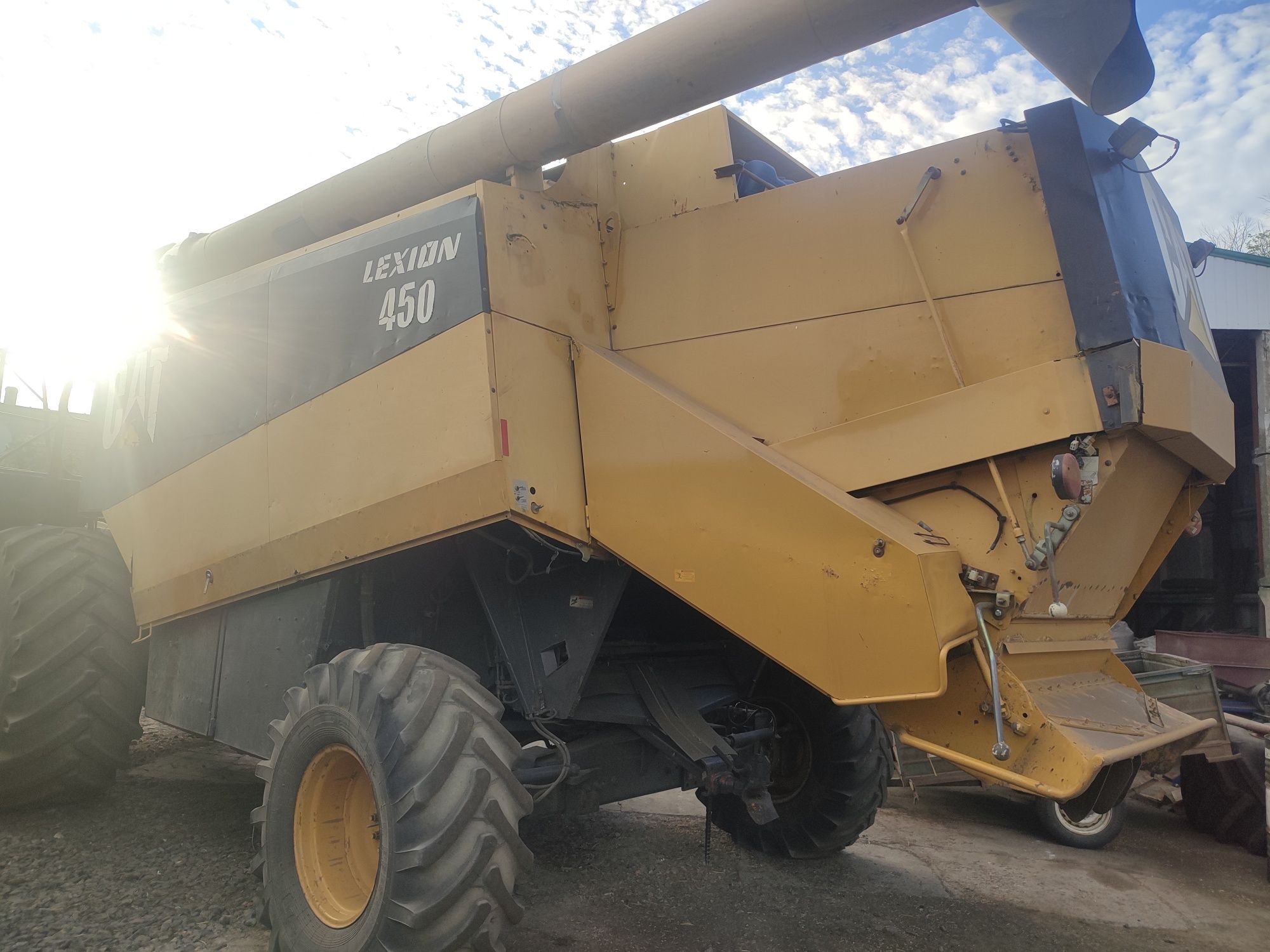 Комбайн САТ Lexion 450