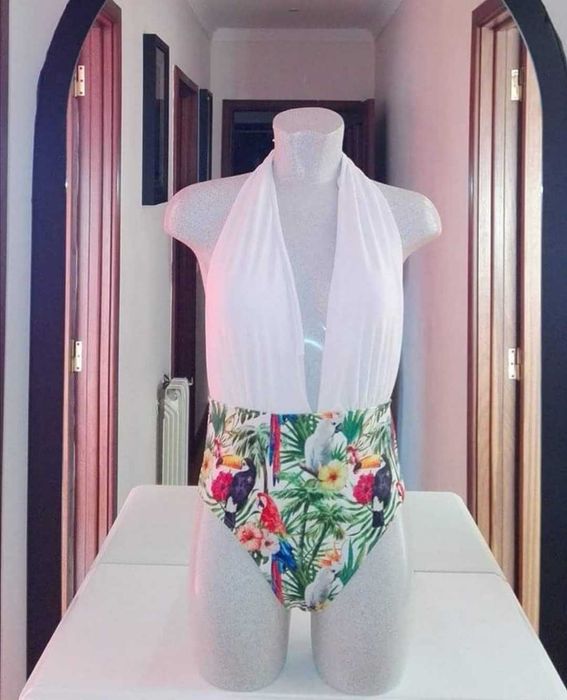 Fato de Banho "Tropical" nos Tamanhos M e L - Novo