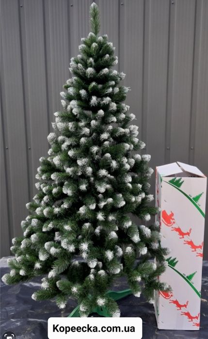 Искусственная елка с белыми кончиками.Опт.розница