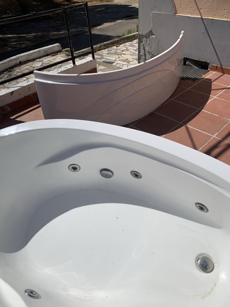 Banheira de hidromassagem