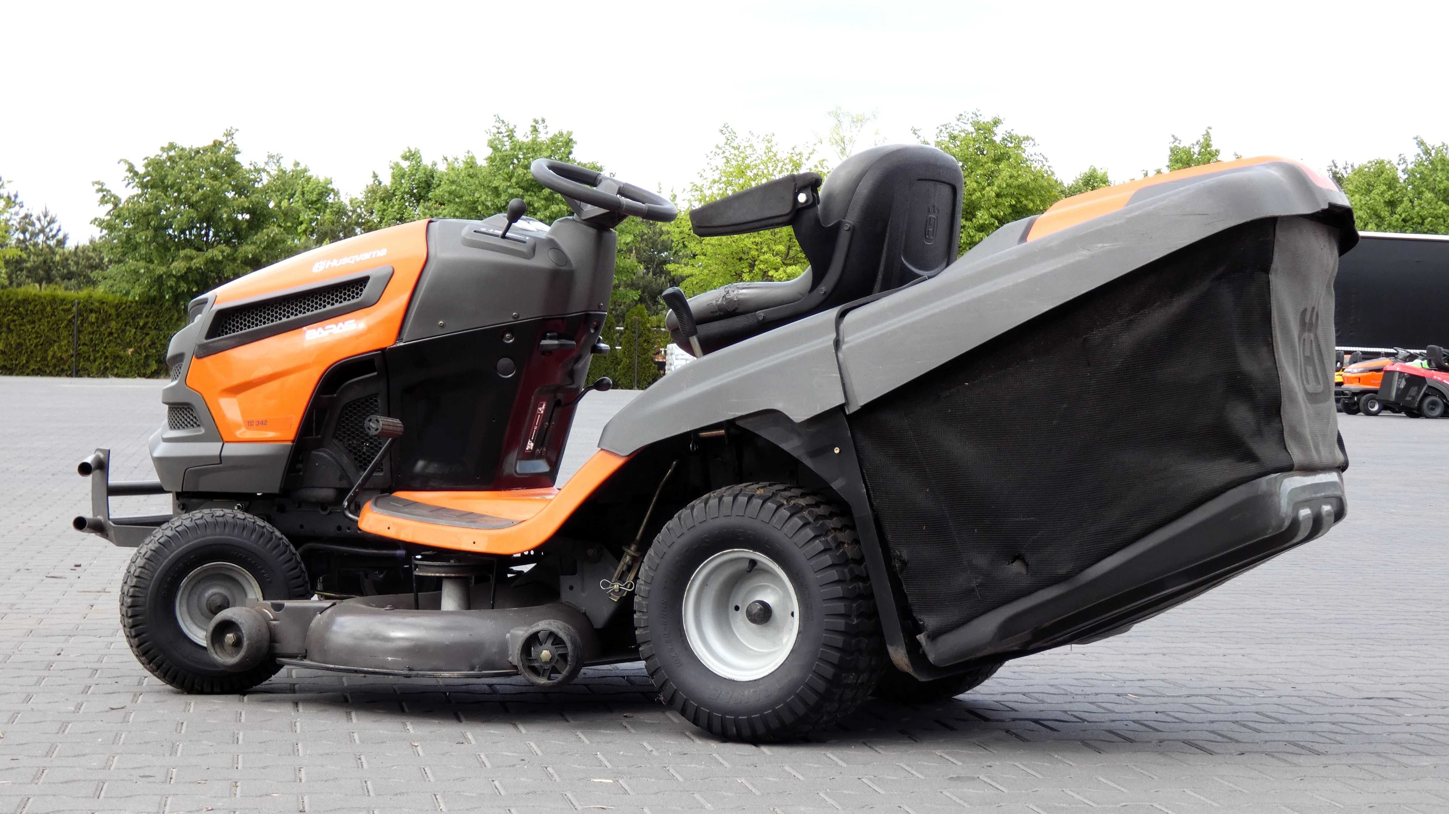 Traktorek kosiarka Husqvarna TC 342 B&S 2 Cylindry (070501.5) - Baras