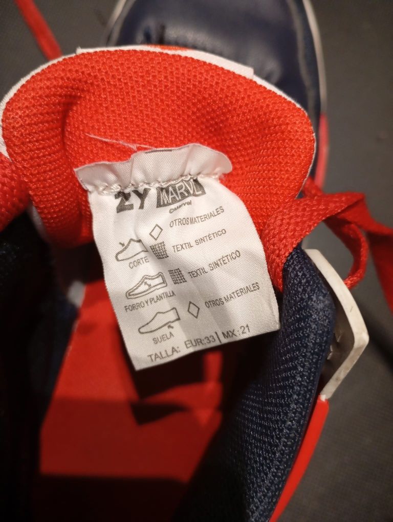 Sapatilhas para menino