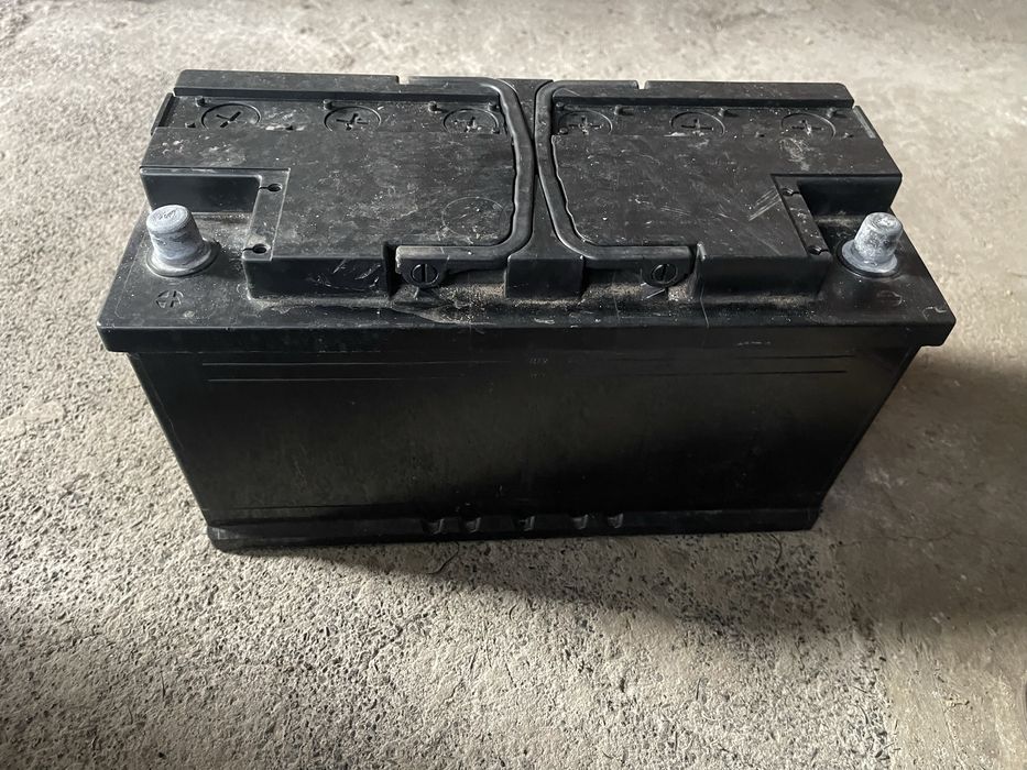 Акумулятор 100/850а