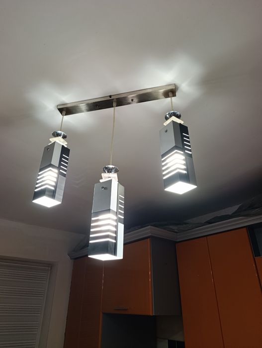 Люстра настінна  ,єкскюзівна