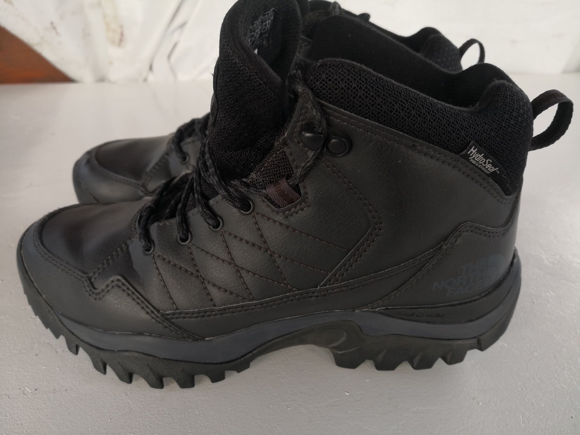Sprzedam buty trekkingowe