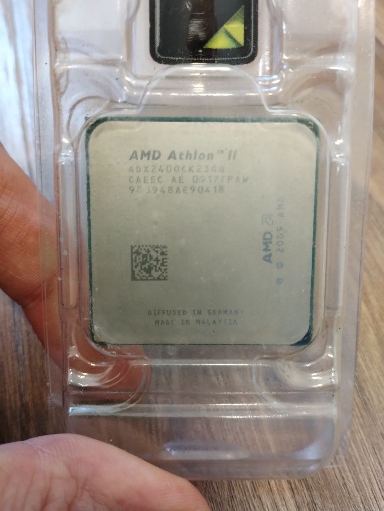 Процесори Intel та AMD, все одним лотом!