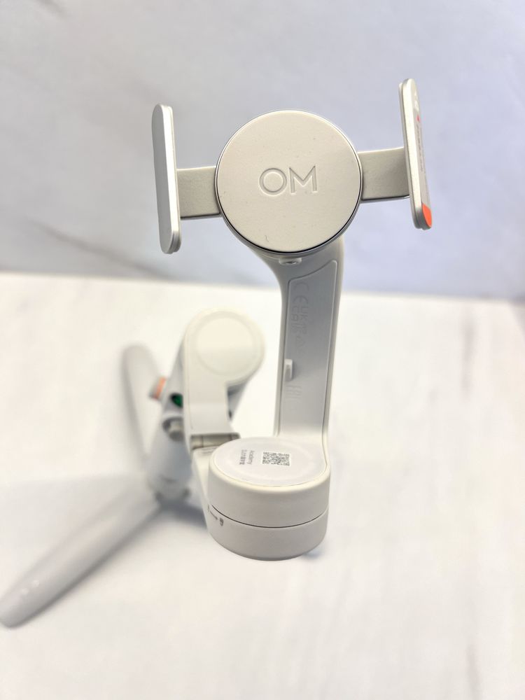 Gimbal DJI osmo mobile 6 (Platinum Gray)