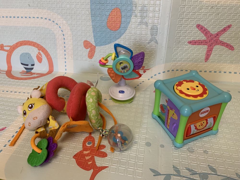 Набори іграшок для дитини від 6+ і старше