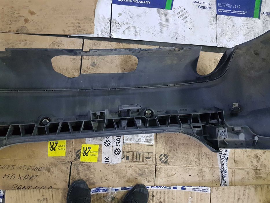 AUDI A6 C6 Zderzak Tylny 4 PDC Czujniki pod Hak KOMBI LY7W