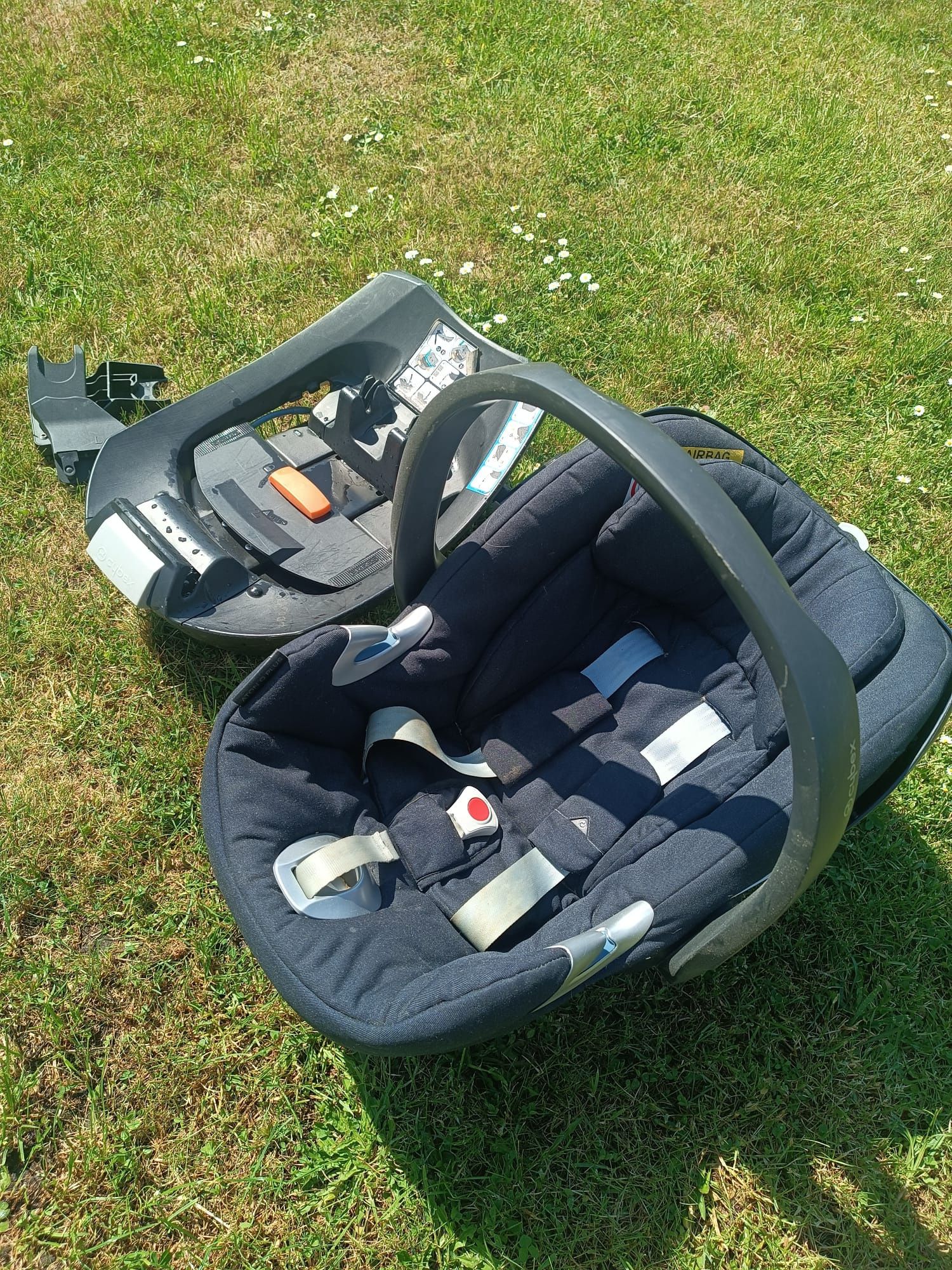 Cybex Aton Q plus + baza samochodowa isofix