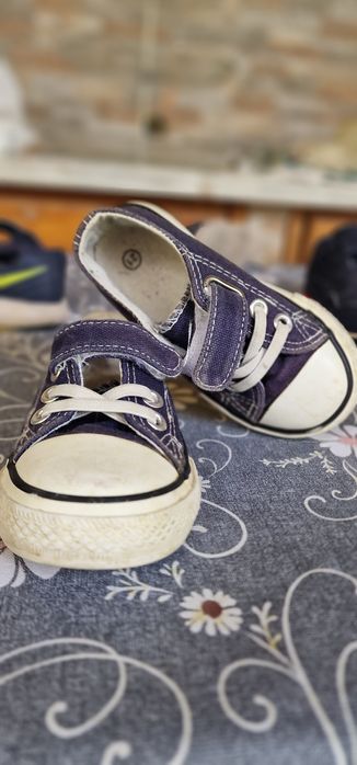 Sapatilhas criança 21