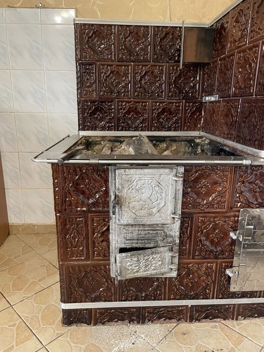 Кафельний грубка