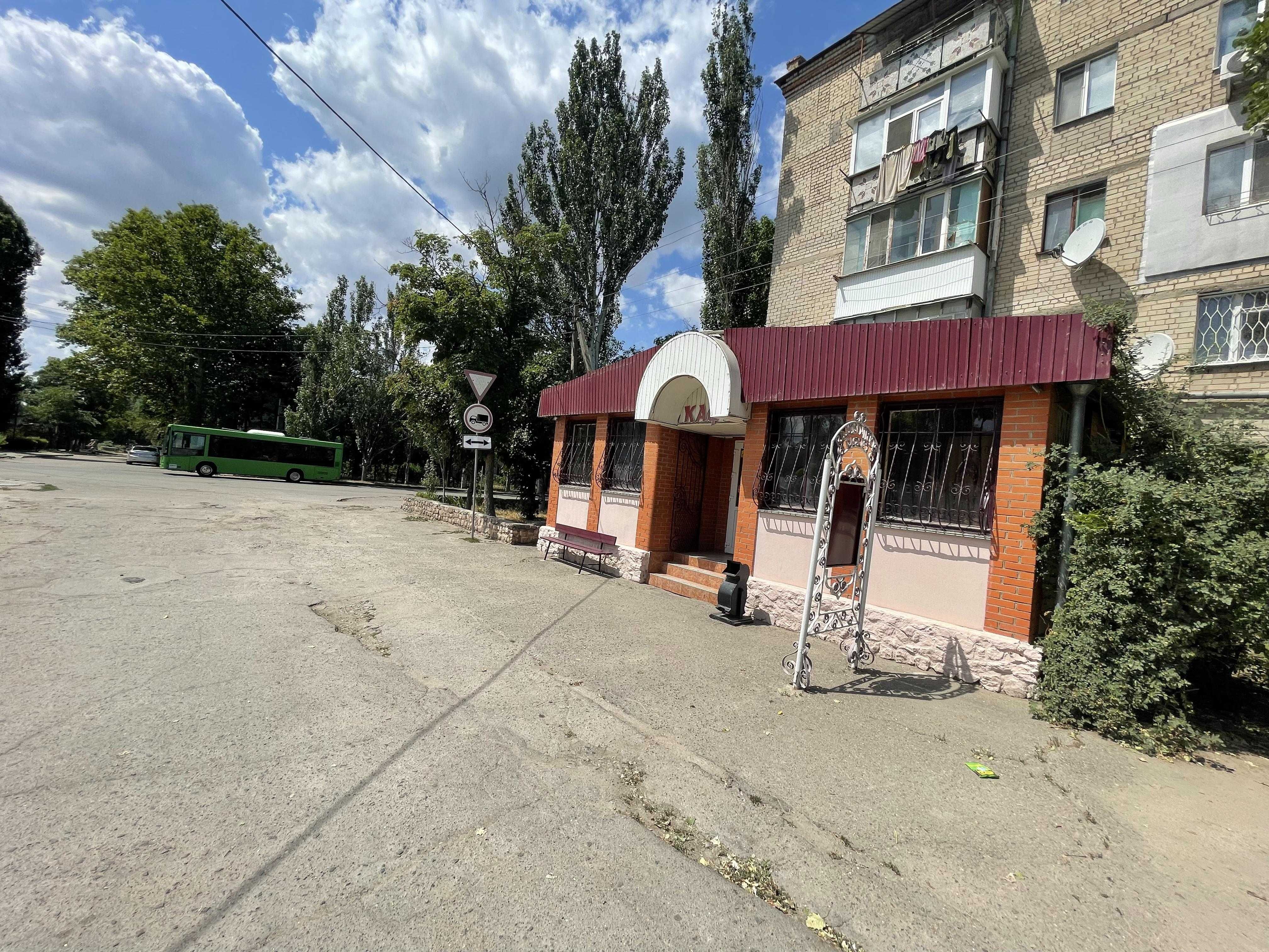 Пр.Богоявленский 156 кв.м. фасад хорошее место цена 116 тыс.у.е.