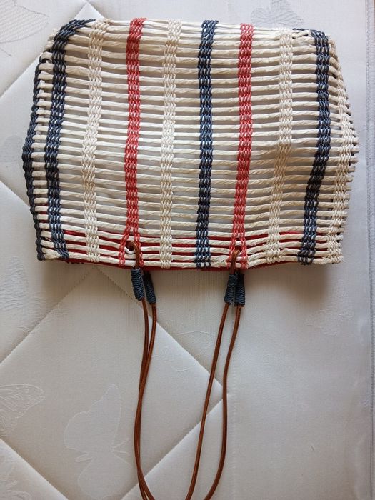 Mala azul/vermelho/bege