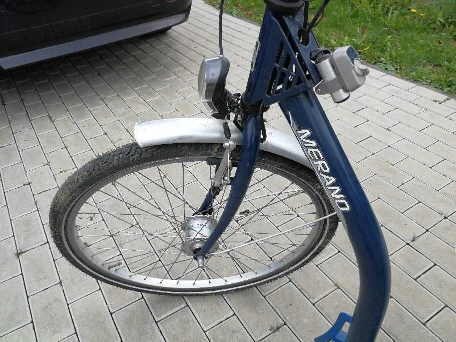 Rower trzykołowy z napędem elektrycznym