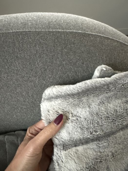 Jenny sits szezląg kanapa fotel do odpoczynku leżanka