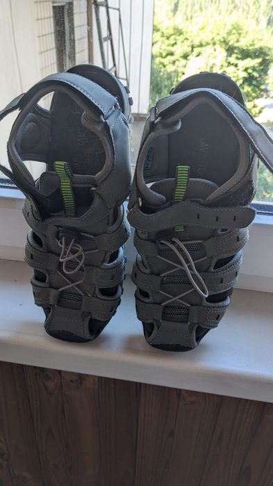 Сандалі  сірого кольору куплені у Німеччин 41 розір