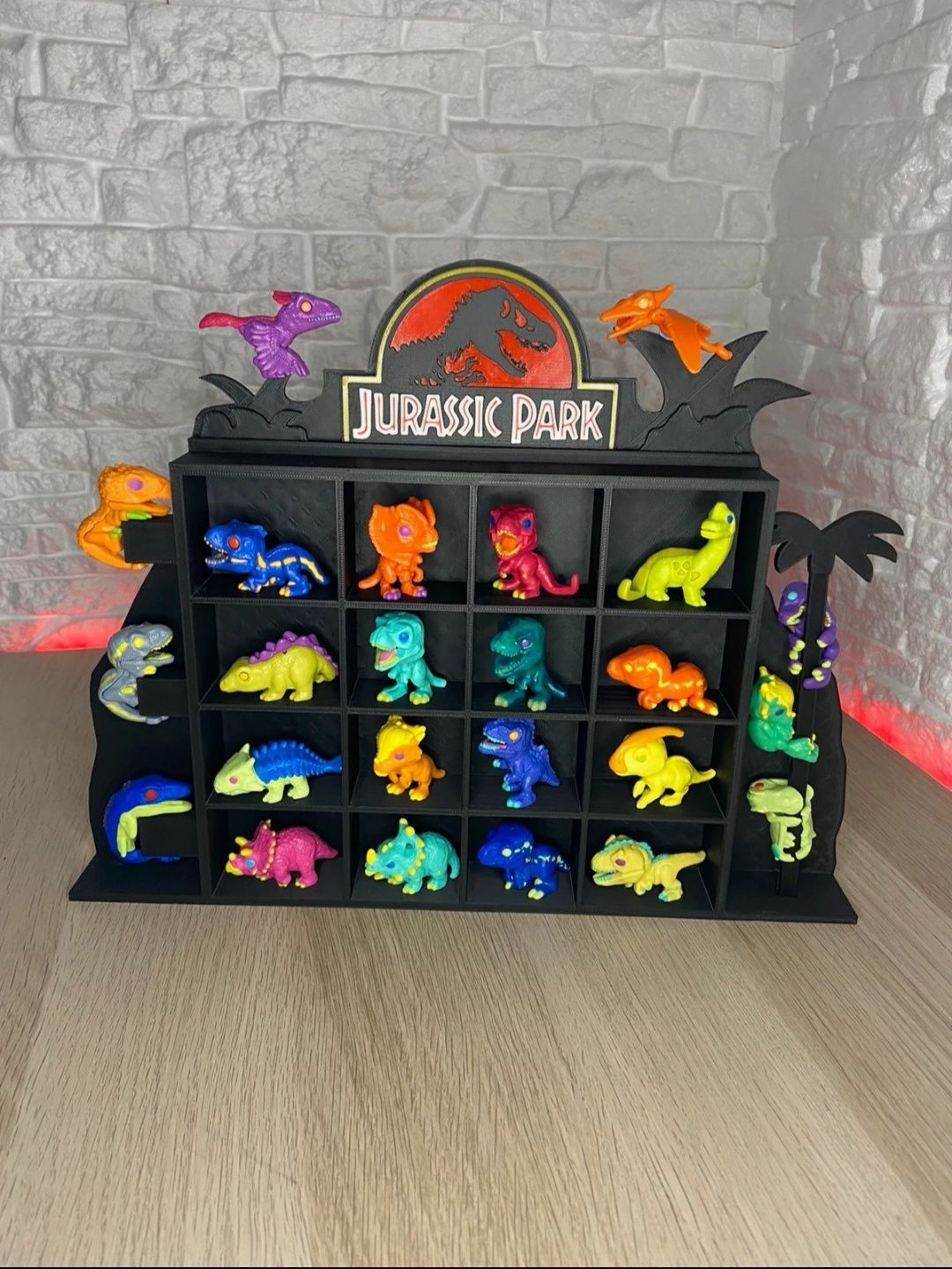 Estante Jurassic World Funko POP - Kinder JOY