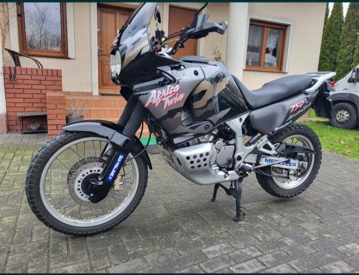 Honda XRV 750 Africa Twin,