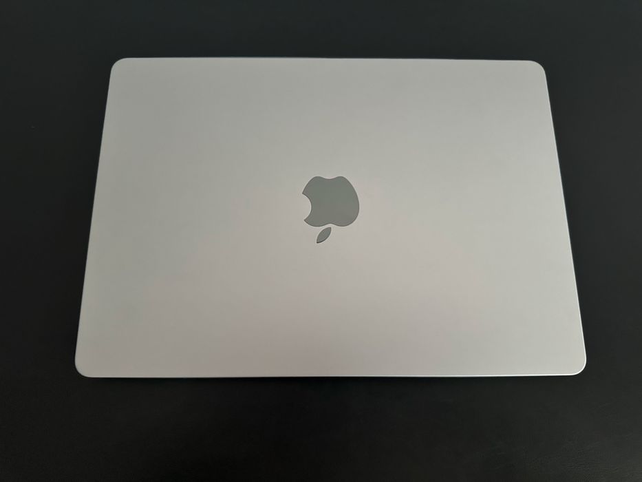 [GARANTIA 2 ANOS]  MacBook Air 13" M3 - 8 GB RAM - 256 GB SSD