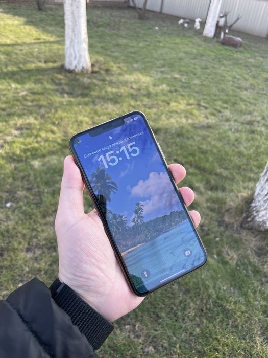 Iphone 11pro max 64gb gold