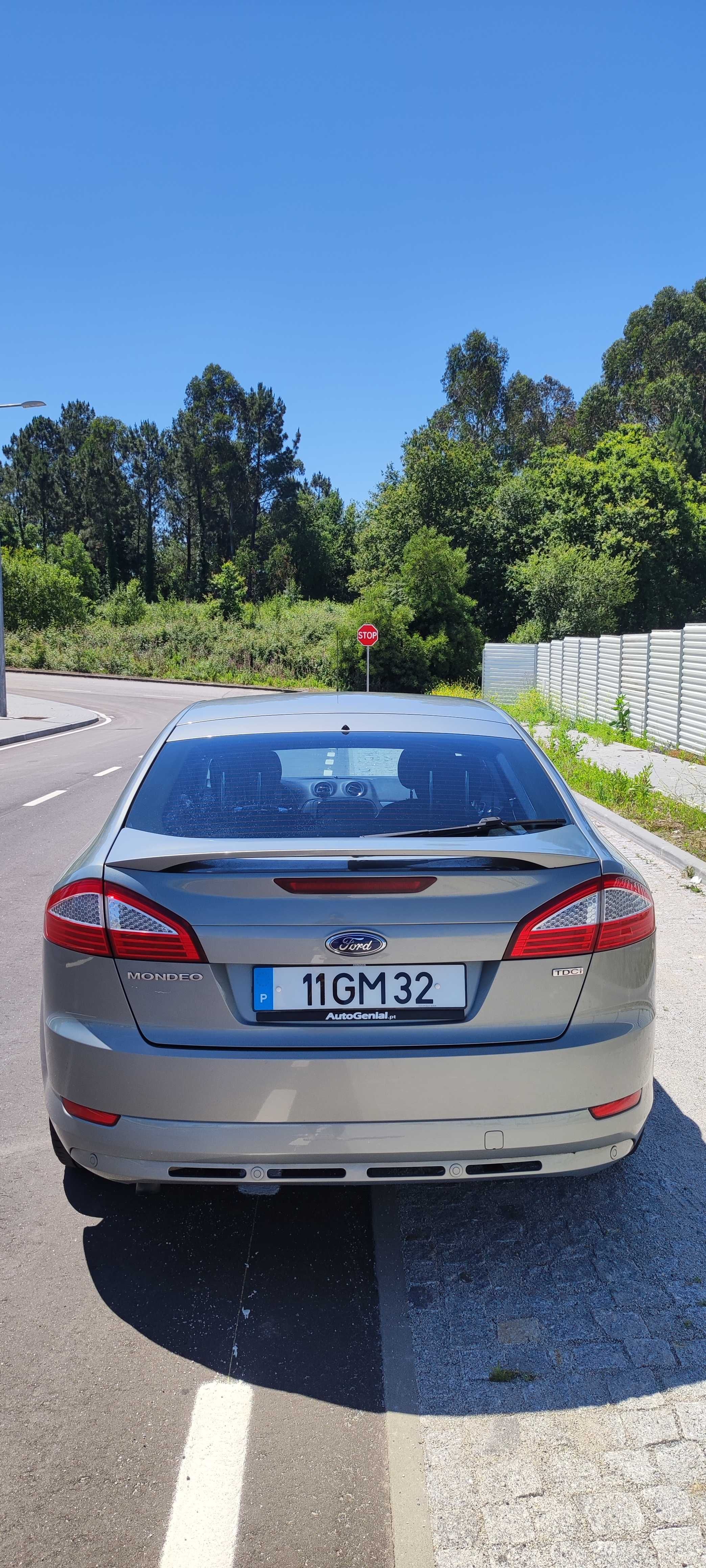 Ford Mondeo 1.8 TDCI Titanium c/ poucos kms