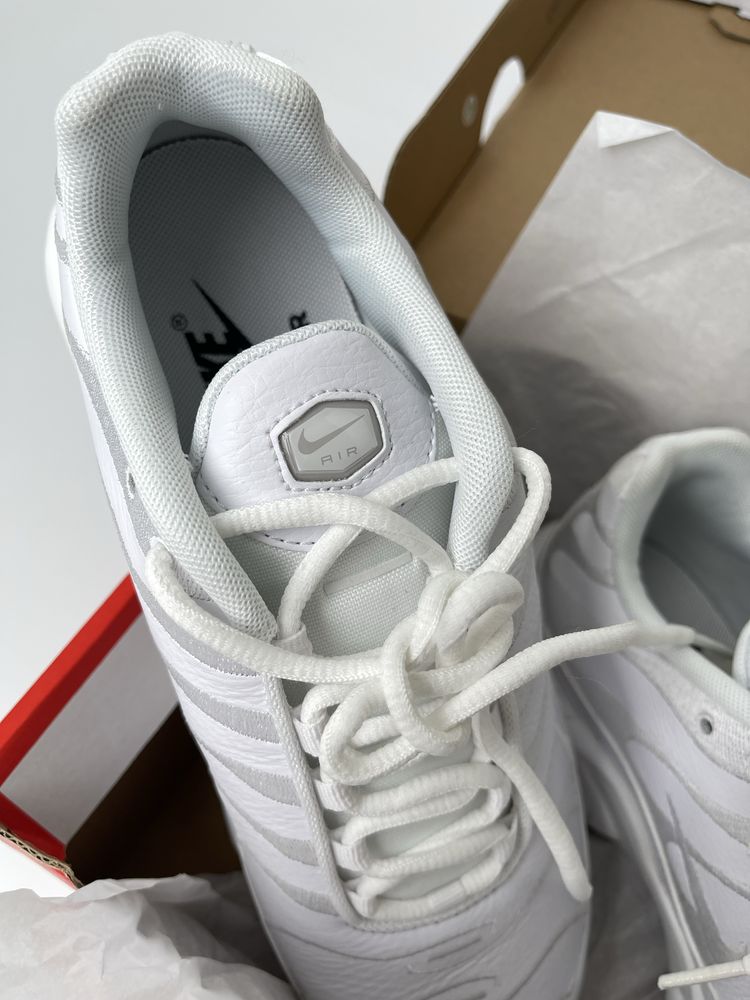 Оригинал Nike Air Max Plus White (AJ2029 100) кожание найк тн tn плюс