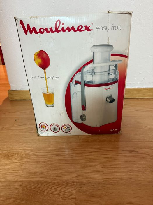 Centrifugadora MOULINEX Frutelia(por falta de uso a cor está amarelado