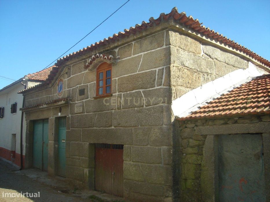 Casa em Lavradas, Boticas 4 Quartos, Vista Montanha e Jardim