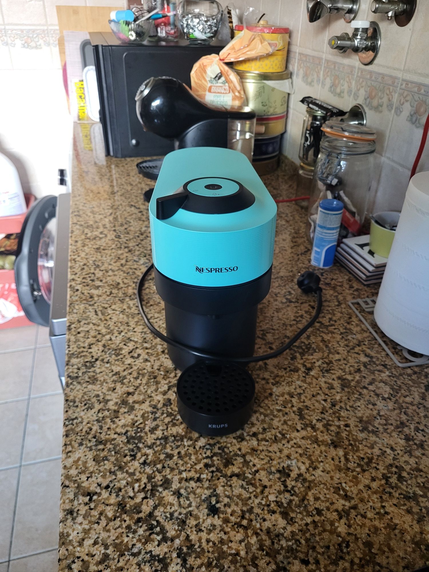 Maquina de café vertuo pop