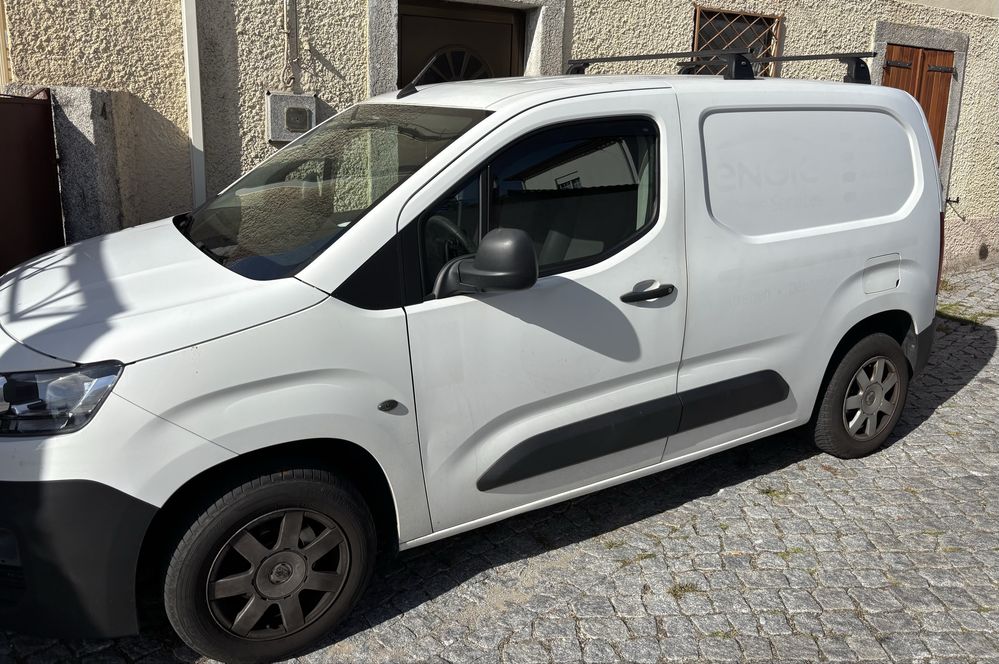 Transporte de encomendas urgentes ou nao urgentes