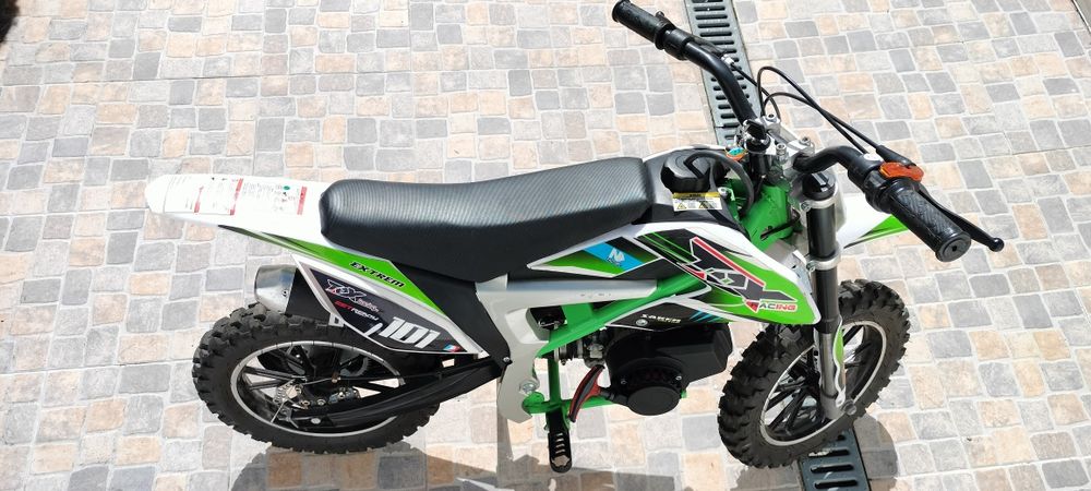 Mota Gasolina Criança