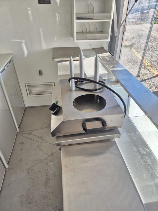 Mercedes-Benz Sprinter Food Truck, 2016, Novo, 200 km